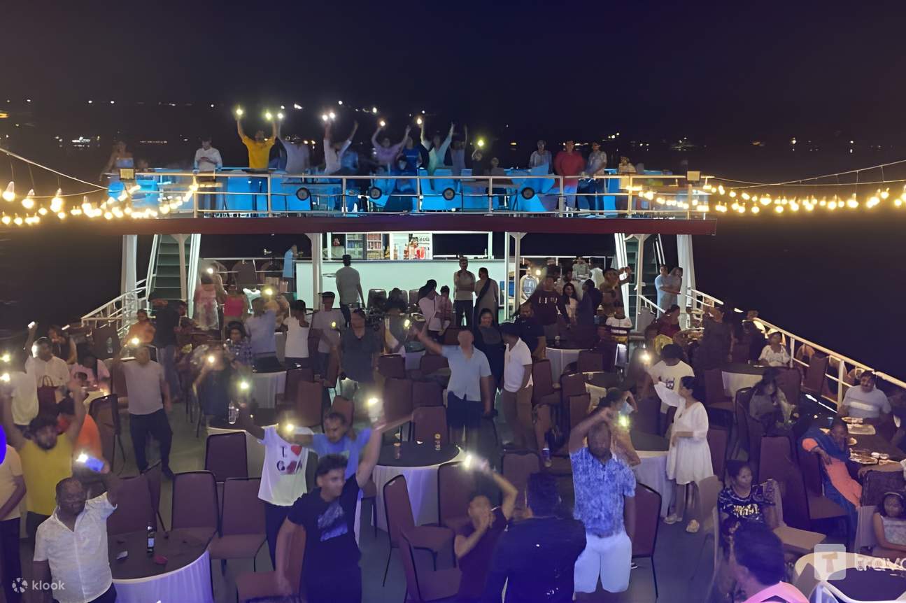 Vihaan : Expérience de croisière avec dîner en soirée